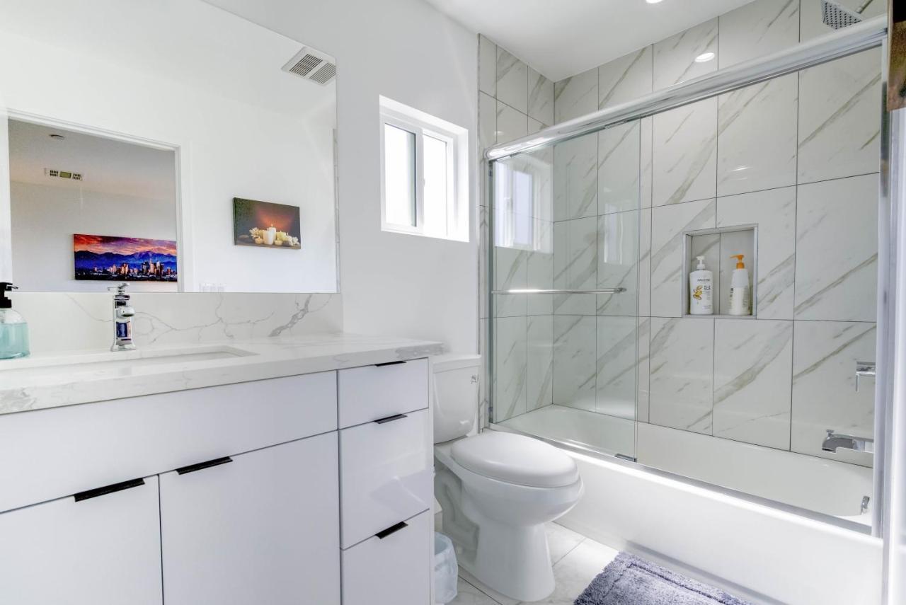 Modern Apartment In Studio City Los Angeles Exteriör bild